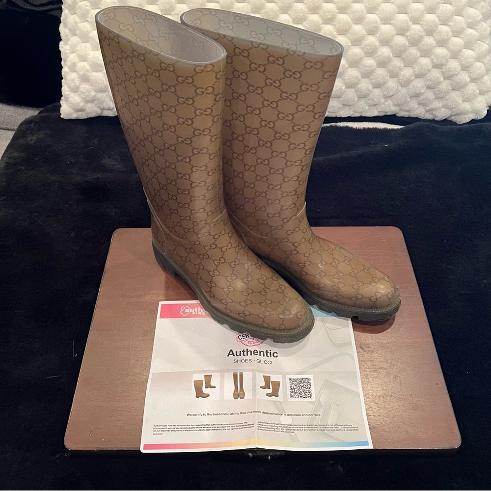 Gucci Women's Camel Rubber Rain Boots with Guccissima Monogram Size 41(US 10) - Picture 1 of 11